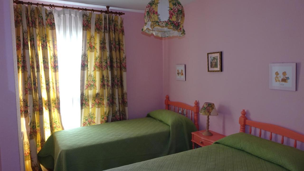 Apartament Piso Grande En El Centro De Jaca Con Wifi Y Garaje Zewnętrze zdjęcie